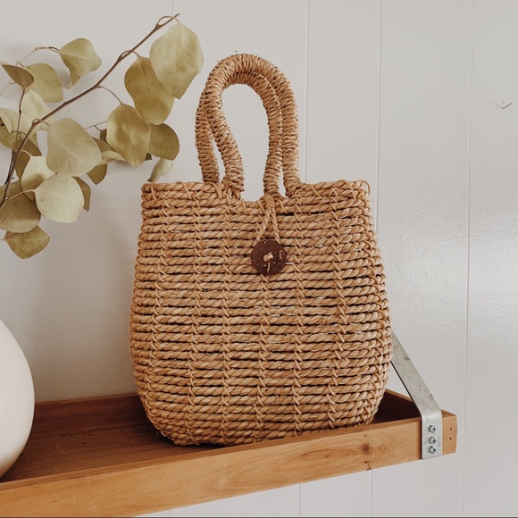 Handbags - Woven Wicker Purse